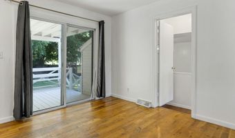 100 Loftus Cir, Bridgeport, CT 06606