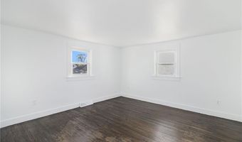 1609 W Main Rd, Middletown, RI 02842