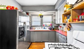 880 Charles St, North Providence, RI 02904