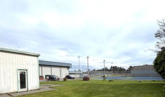 485 9TH St, Bandon, OR 97411