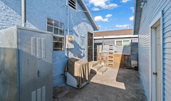 1766 E 105th St, Los Angeles, CA 90002