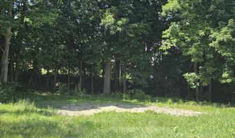 41 Hillside St, Baileyville, ME 04694