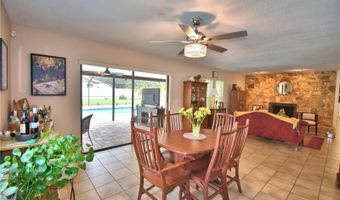 902 CRESTVIEW Dr, Auburndale, FL 33823