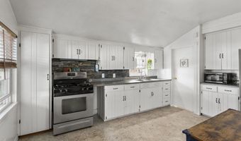 817 W PACKARD St, Appleton, WI 54914