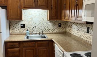 604 Wellington Pl, Aberdeen, NJ 07747