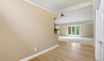 483 Concord Downs Ln, Aurora, OH 44202