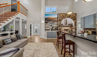 611 E 37th St, Charlotte, NC 28205
