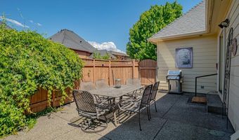 472 Lindsay Ln, Ashland, OR 97520