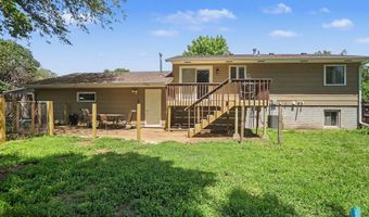 916 S Patrician Ct, Brandon, SD 57005