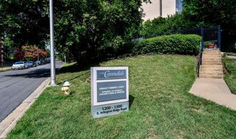1300 S ARLINGTON RIDGE Rd 204, Arlington, VA 22202