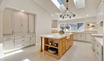 9945 Alto Dr, La Mesa, CA 91941