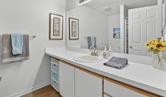 1673 Weatherstone Dr, Ann Arbor, MI 48108