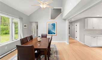 4720 S County Trl, Charlestown, RI 02813