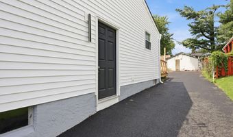 1230 HALL Ave, Abington, PA 19001