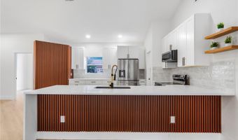 2286 LAKE FRANCIS Dr, Apopka, FL 32712