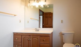 13827 SW 81st St, Auburn, KS 66402