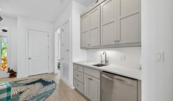1013 St John Ct, Rockport, TX 78382
