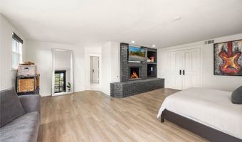 25311 Pike Rd, Laguna Hills, CA 92653