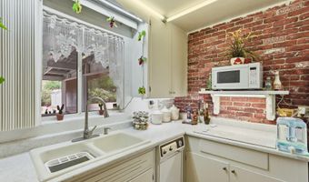 844 E DESERT Ave, Apache Junction, AZ 85119