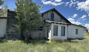 132 E Cedar Road Rd, Capitan, NM 88316