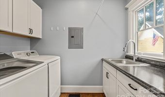 1931 Chatham Ave, Charlotte, NC 28205