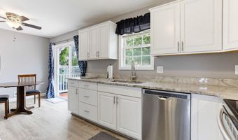 645 WALKER St, Aberdeen, MD 21001