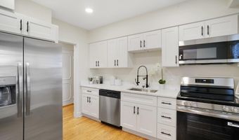 3135 14TH St S, Arlington, VA 22204