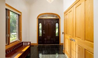 2135 Tuomy Rd, Ann Arbor, MI 48104