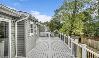 238 Lakewood Ave, Bayville, NJ 08721