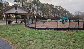 141 Madison Pl, Adairsville, GA 30103