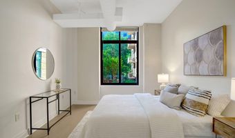 1201 N GARFIELD St 202, Arlington, VA 22201
