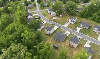 889 Berg St, Asheboro, NC 27203