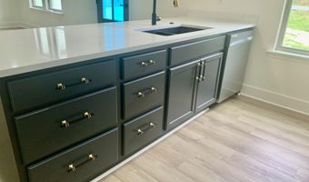 12409 Styles Rd, Bauxite, AR 72011
