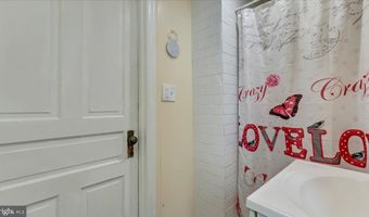 201 N 4TH St, Allentown, PA 18102