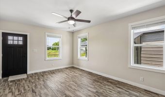 7368 NE BERWICK Dr 3, Ankeny, IA 50021