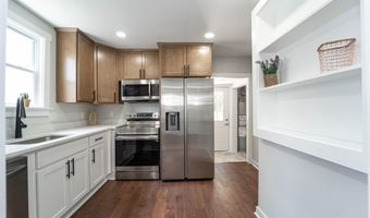 16 PAROLE St, Annapolis, MD 21401