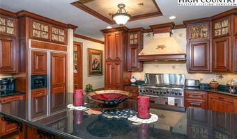 847 Old Orchard Rd, Blowing Rock, NC 28605