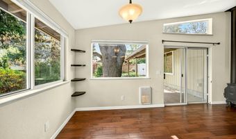 760 Oak Knoll Dr, Ashland, OR 97520
