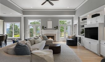 30 Daniel Trce, Burlington, CT 06013