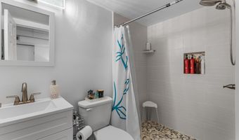 183 W 1ST St, Bayonne, NJ 07002