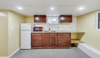 3711 40TH Ave, Brentwood, MD 20722