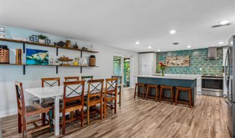 801 FLAMINGO Dr, Apollo Beach, FL 33572