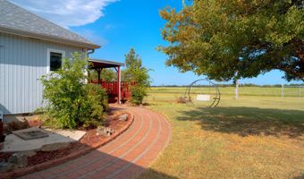 1011 12000 Rd, Altamont, KS 67330