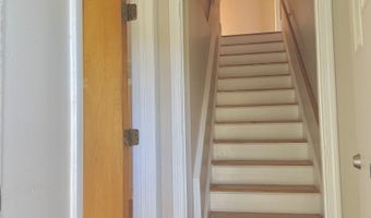 160 Wolcott St, Bristol, CT 06010