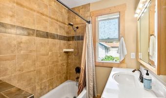 375 S Fisher Ave, Blackfoot, ID 83221