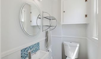 100 Hope St, East Providence, RI 02916