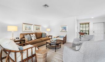 481 Forestview Dr, Atlantis, FL 33462