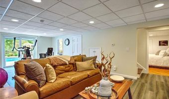 96 Windsong Rd, Cumberland, RI 02864