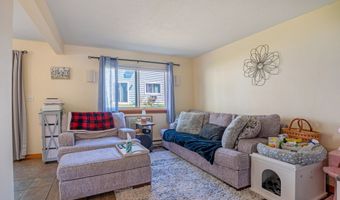 565 Clark Ave APT 17, Bristol, CT 06010