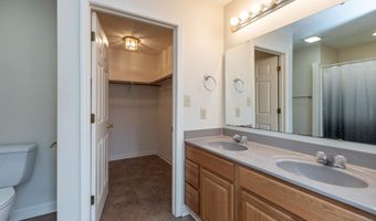 225 Waterford Ct, Avon, IN 46123